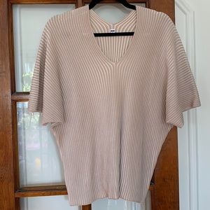 Uniqlo Beige V Neck 3D Cotton Short Sleeve Sweater Top